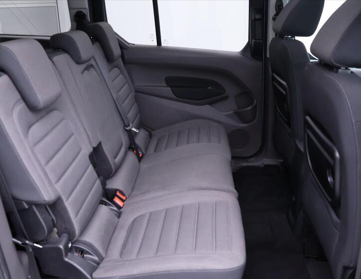 Ford Tourneo Connect 15