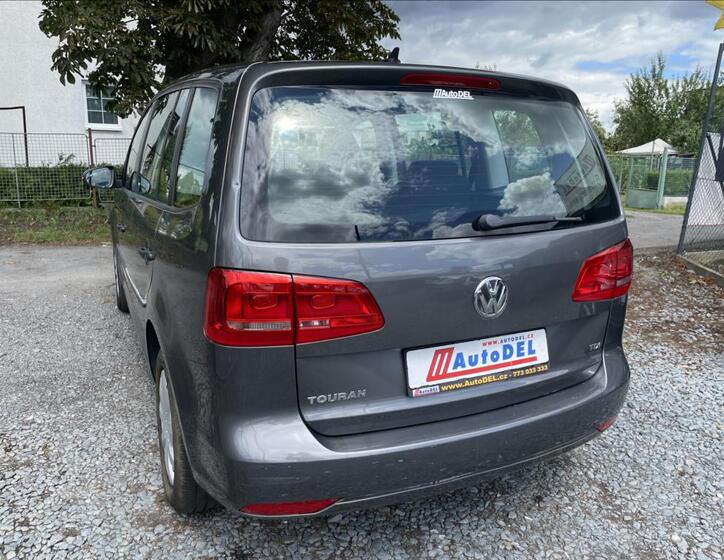 Volkswagen Touran 3