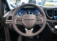 Chrysler Pacifica 17