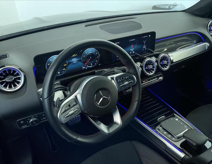 Mercedes-Benz GLB 9