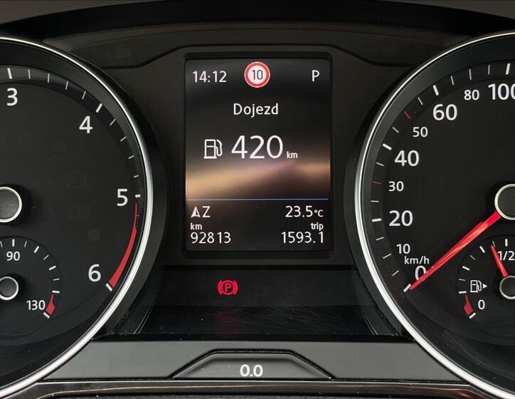 Volkswagen Passat 10