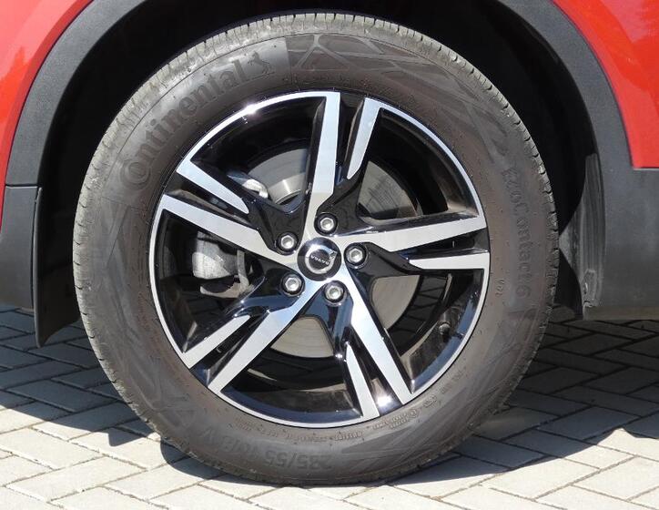 Volvo XC40 23