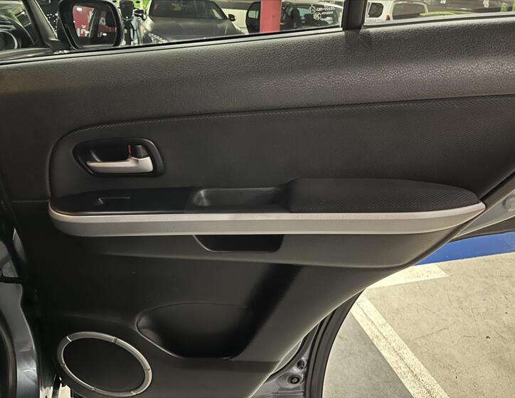 Suzuki Grand Vitara 14