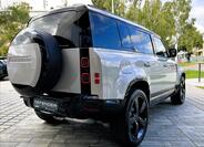 Land Rover Defender 10