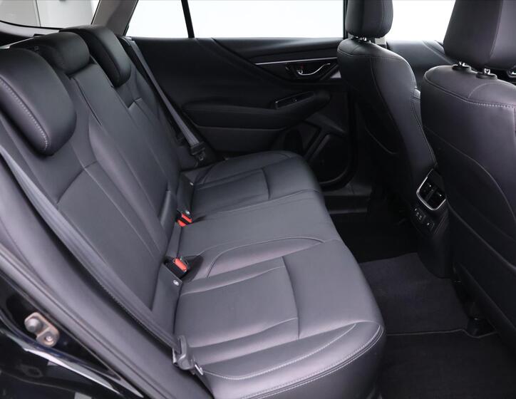 Subaru Outback 13