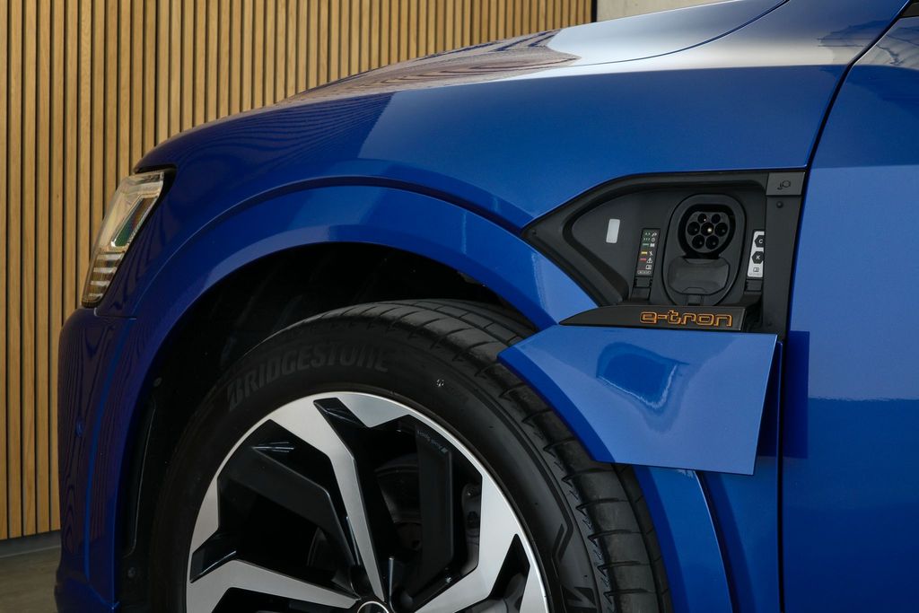 Audi e-tron