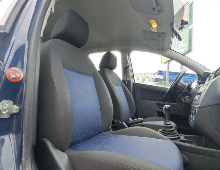 Ford Fiesta 24