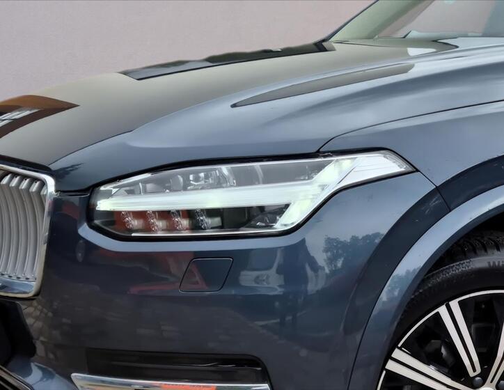 Volvo XC90 5