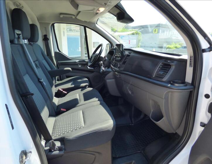 Ford Transit Custom 57