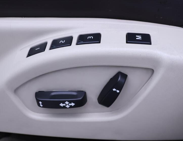 Volvo XC60 18