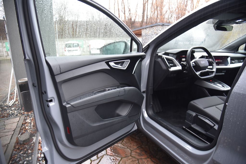 Audi Q4