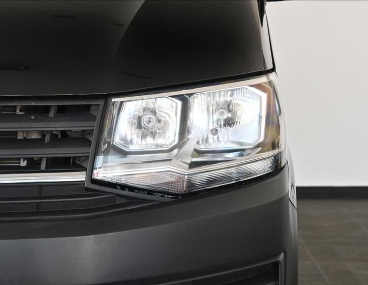 Volkswagen Transporter 27