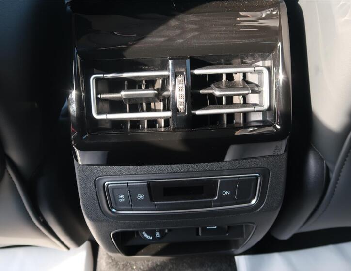 Dongfeng U-Tour 21