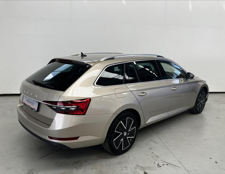 Škoda Superb 2