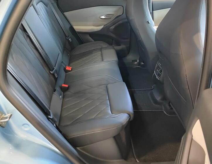 Ford Explorer 15