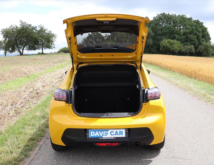 Peugeot 208 9