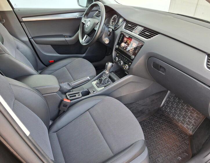 Škoda Octavia 15