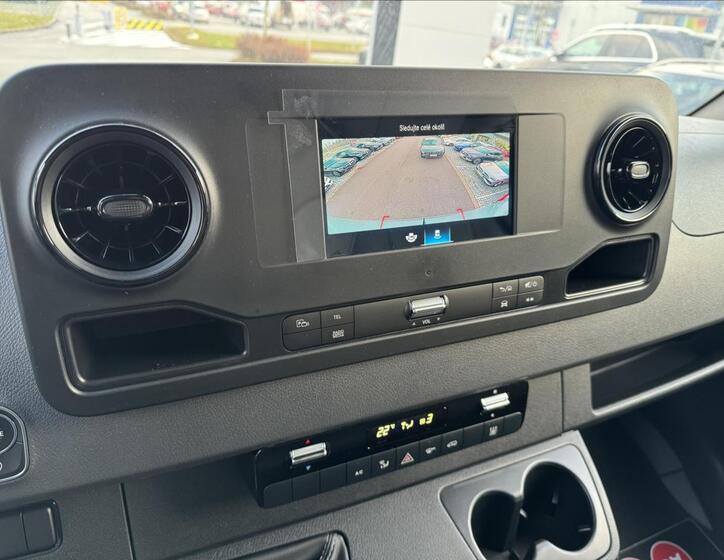 Mercedes-Benz Sprinter 14
