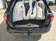 Volkswagen Golf 32
