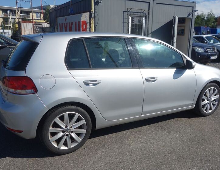 Volkswagen Golf 26