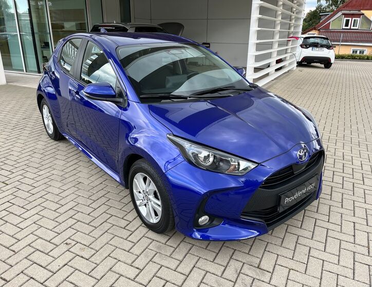 Toyota Yaris 8