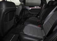 Volkswagen Touareg 11