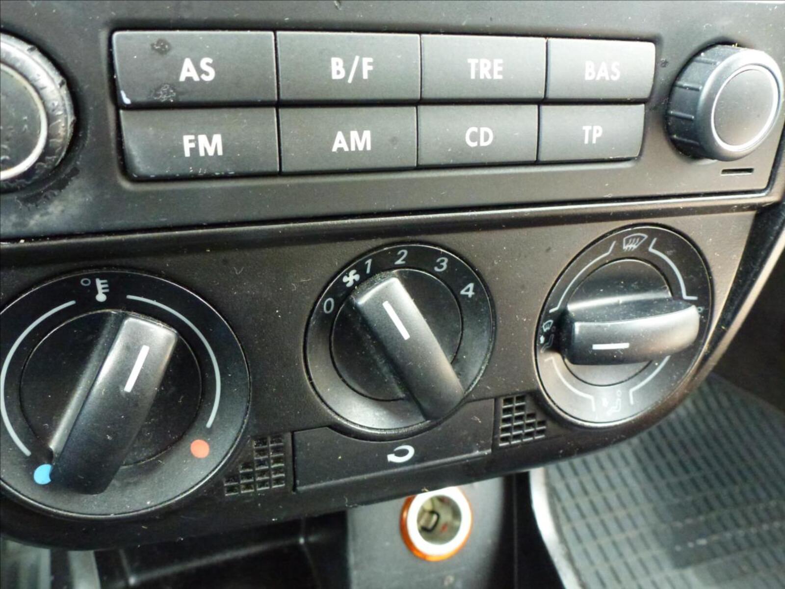 Volkswagen Fox 31