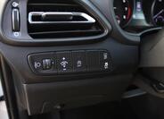 Hyundai i30 25