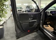 Mercedes-Benz GLB 6