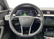 Audi e-tron 10