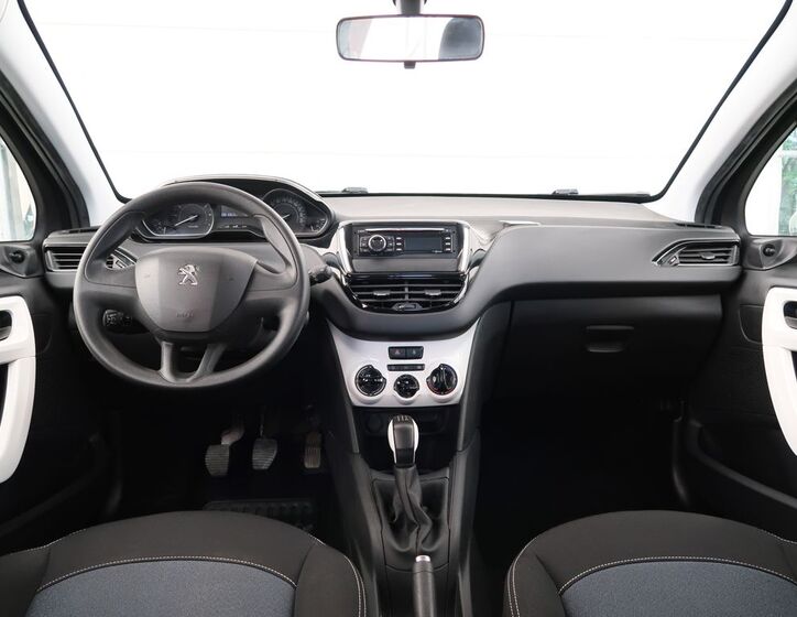 Peugeot 208 18