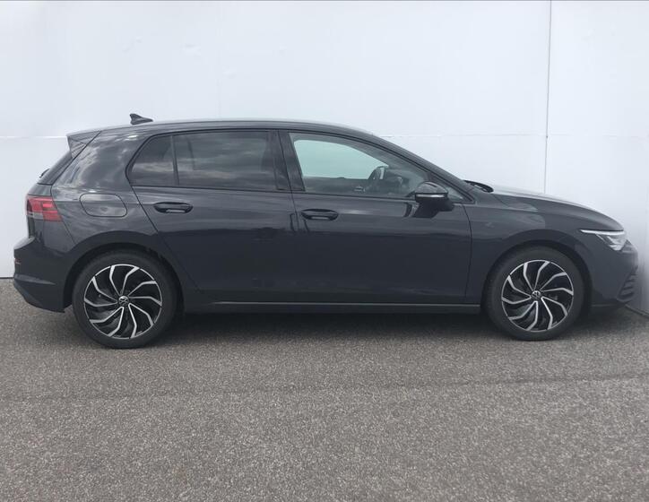 Volkswagen Golf 10