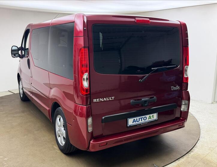 Renault Trafic 6
