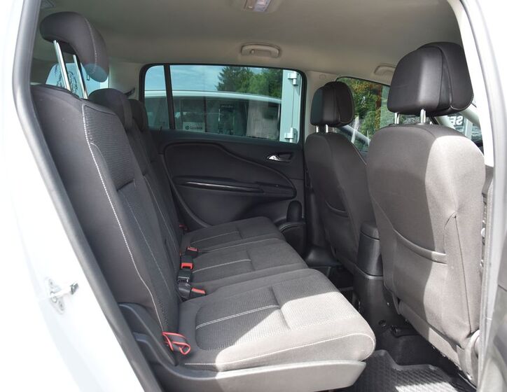 Opel Zafira 19