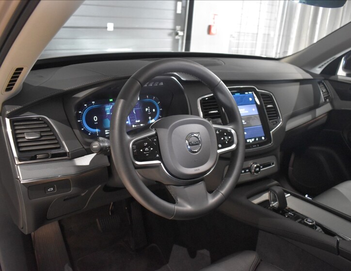 Volvo XC90 12