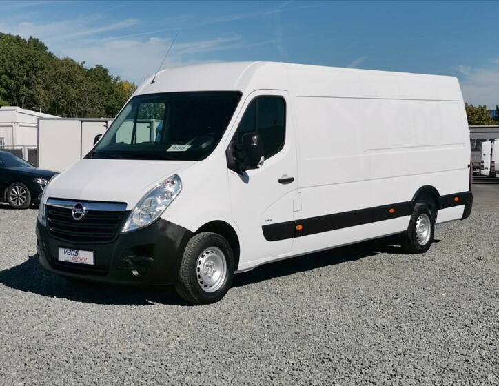 Opel Movano 1