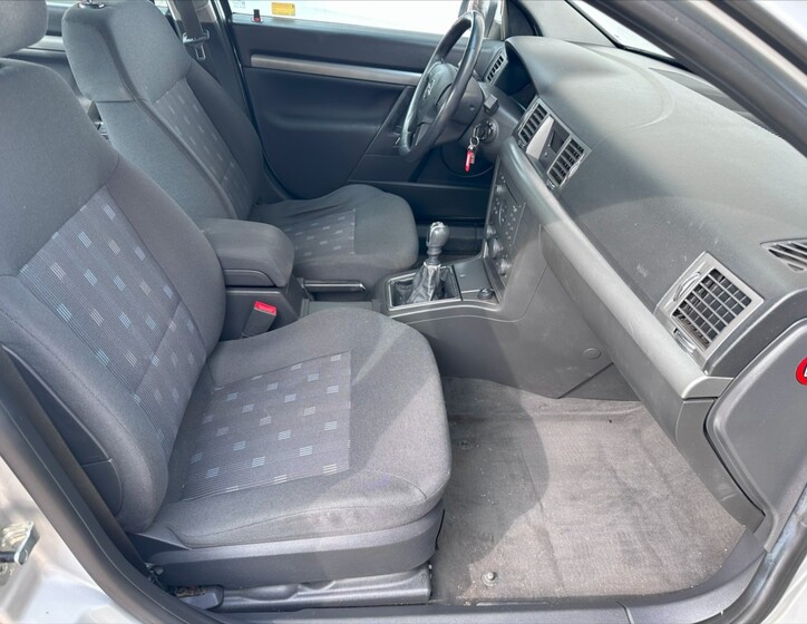 Opel Vectra 12