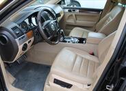 Volkswagen Touareg 7