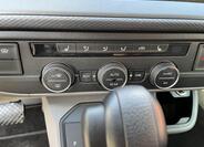Volkswagen Caravelle 21