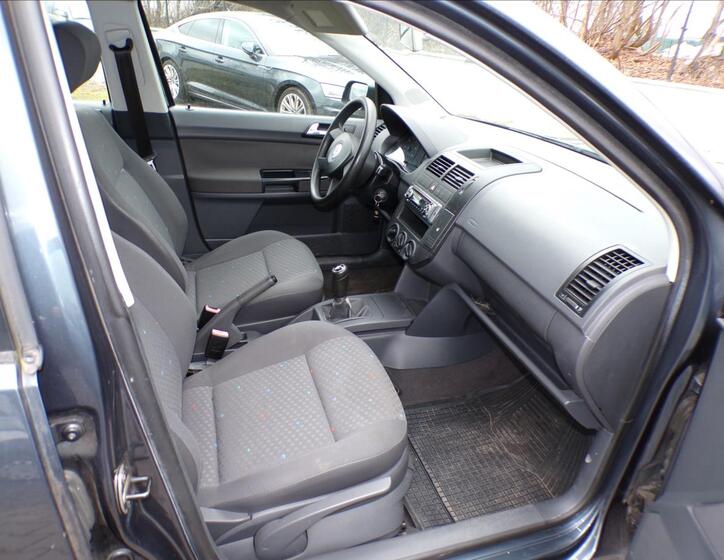 Volkswagen Polo 16