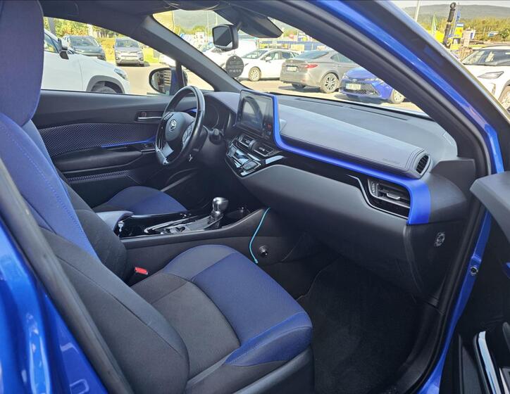 Toyota C-HR 14