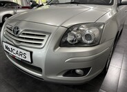 Toyota Avensis 31