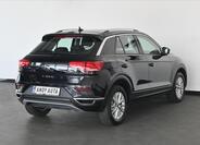 Volkswagen T-Roc 3
