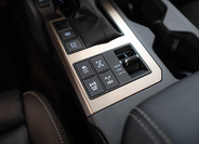 Toyota Land Cruiser 26