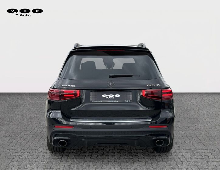 Mercedes-Benz GLB 4