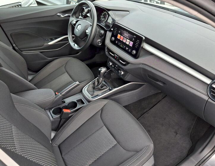 Škoda Fabia 16