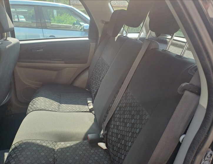 Suzuki SX4 9