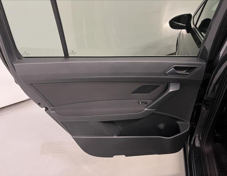 Volkswagen Touran 28