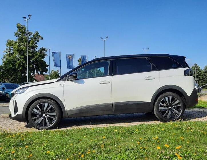 Peugeot 5008 4