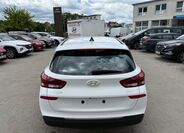 Hyundai i30 4